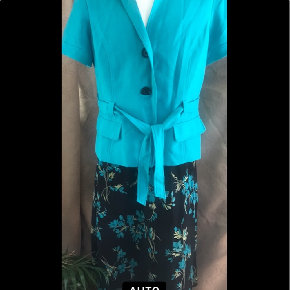 Super cute skirt and jacket set! Size XL.